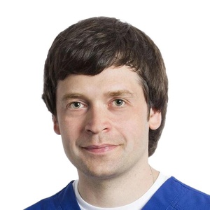 Лапочкин А.В. – кандидат медицинских наук, врач-офтальмолог